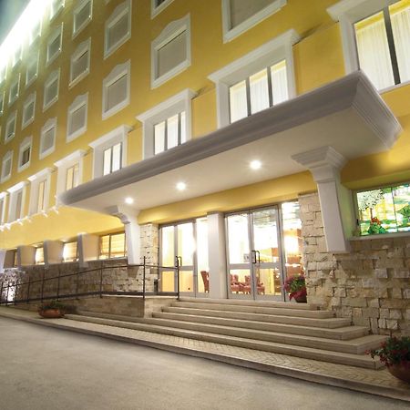 Complesso Termale Vescine Hotel Castelforte Bagian luar foto