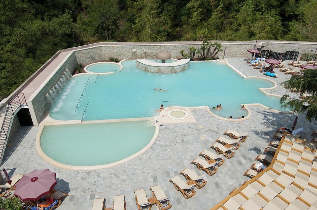 Complesso Termale Vescine Hotel Castelforte Bagian luar foto