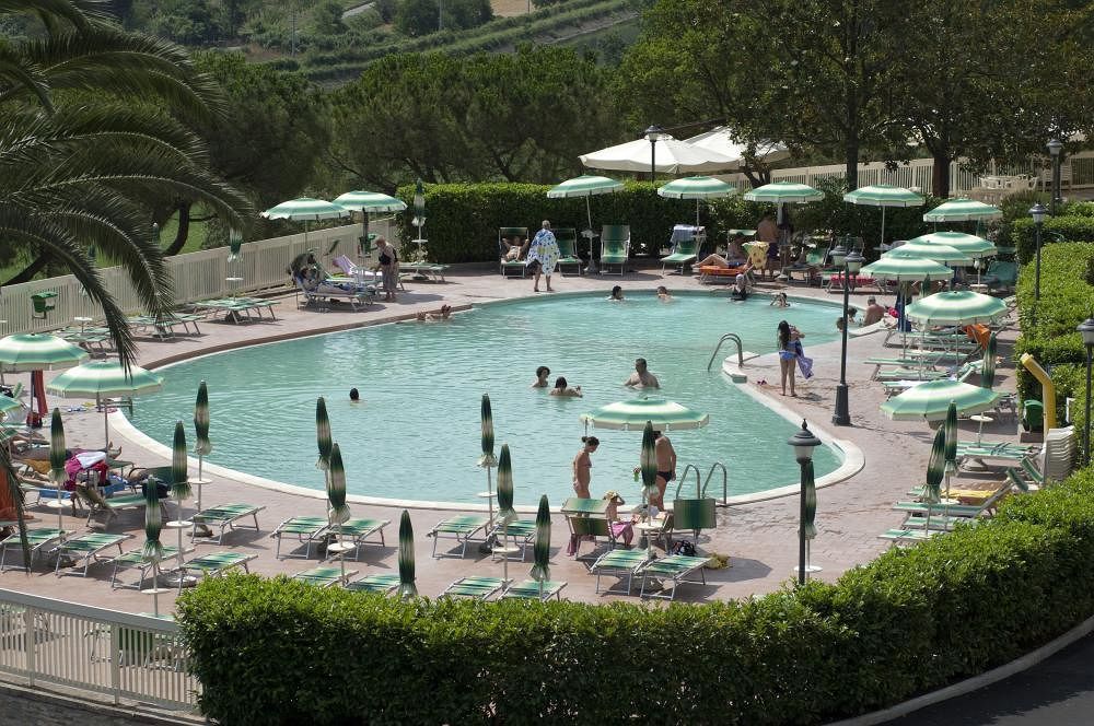 Complesso Termale Vescine Hotel Castelforte Bagian luar foto